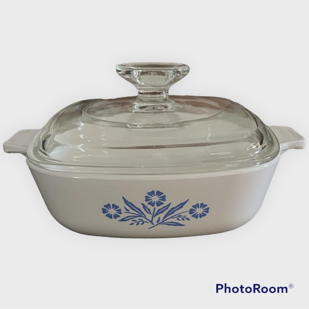 Vintage Corningware 1 Quart Cornflower Blue Baker with Lid
